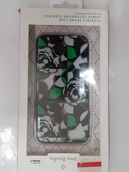 Vera Bradley phone case for iPhone 7 - Picture 2 of 2